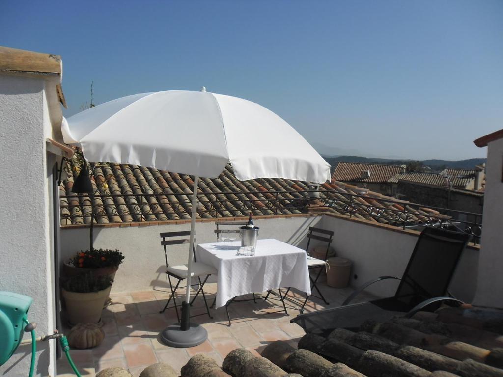 Mougins Village Holiday Lets Nizza Zimmer foto